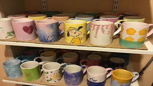 Ardingly-college-pottery-painting-mugs